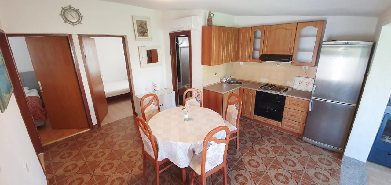 Apartmani Maja Kanica روغوزنيكا المظهر الخارجي الصورة