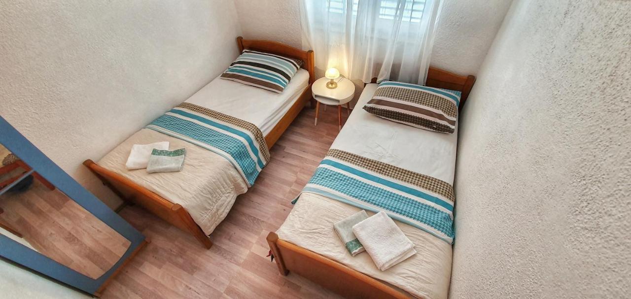 Apartmani Maja Kanica روغوزنيكا المظهر الخارجي الصورة