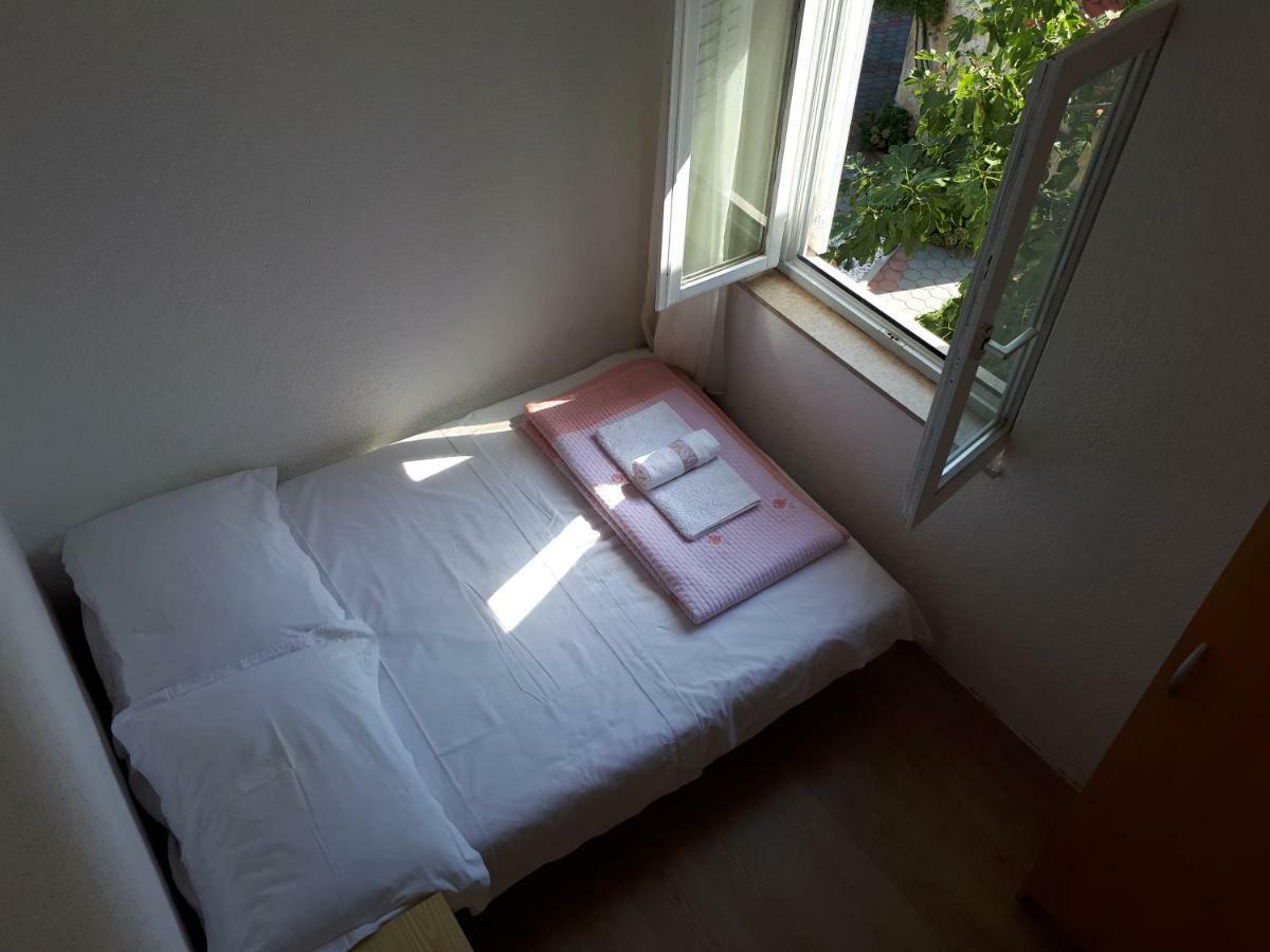 Apartmani Maja Kanica روغوزنيكا المظهر الخارجي الصورة